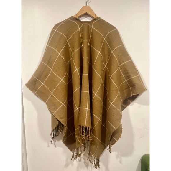 Abercrombie & Fitch Women’s Tan plaid fringe shawl knit cardigan Poncho OS - Picture 4 of 6